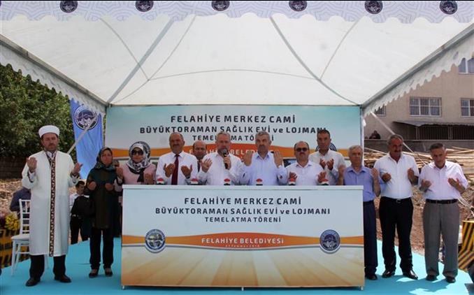 Felahiye Merkez Camii Temel Atma Toreni