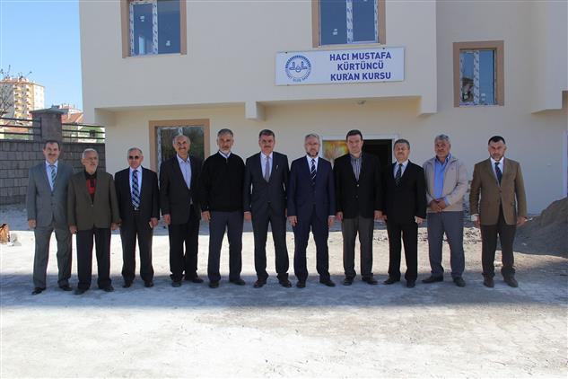 anbar ozkoyuncu ve haci mustafa kurtuncu kur an kursu na ziyaret