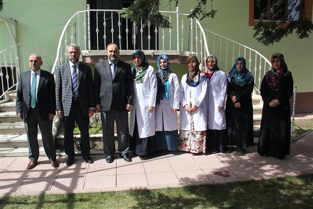 il muftumuz necati turkmen yatili kiz kur an kursu nu ziyaret etti