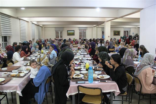 il muftulugumuzden tdv kiz yurdunda iftar