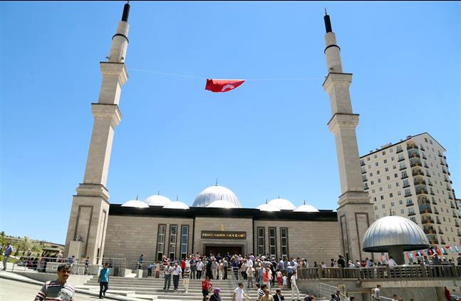 talas ta abdulhamid han camii acildi