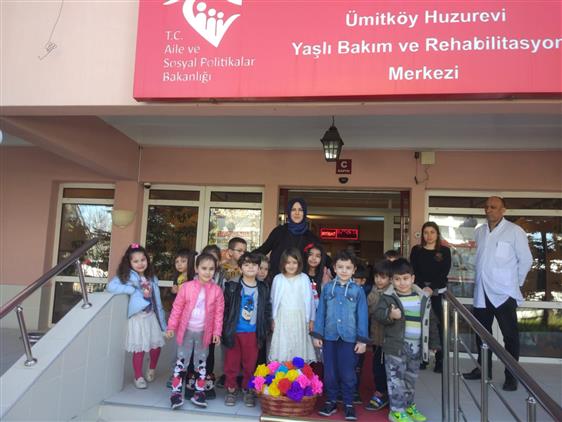 Diyanet Cocuk Diyari Ve Kalipcilar 4 6 Yas Grubu Kuran Kursu Minikleri Buyuklerinin Ellerini Optuler