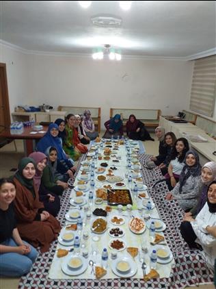 Antalya Bilim Universitesi Ogrencileri Ile Iftar Bulusmasi Gerceklestirildi