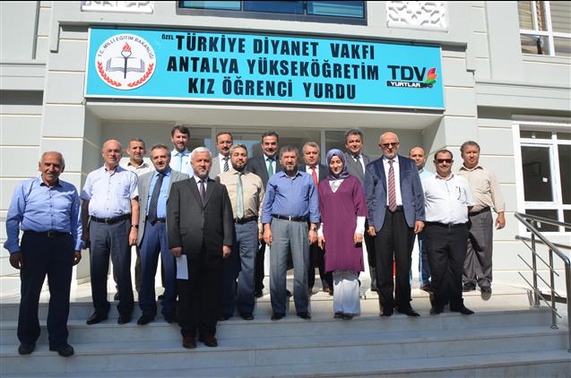 Turkiye Diyanet Vakfi Yuksek Ogretim Kiz Ogrenci Yurdu Ziyareti
