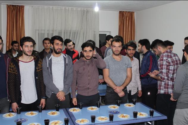 ayhan songar erkek ogrenci yurdunda mevlid i nebi programi yapildi