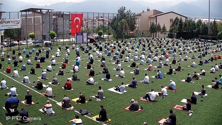 Pamukkale Ilcesinde Cuma Namazi Coskusu