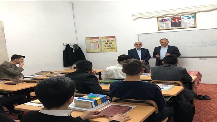 Fatih Erkek Yatili Kur An Kursu Arapca Egitim Programina Ziyaret