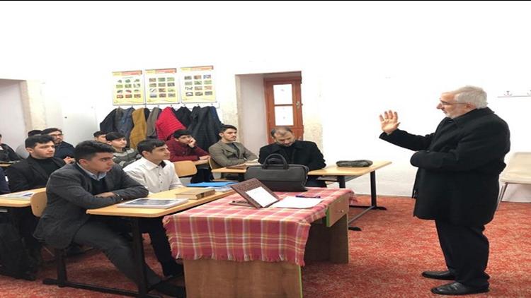 Fatih Erkek Yatili Kur An Kursu Arapca Egitim Programina Ziyaret
