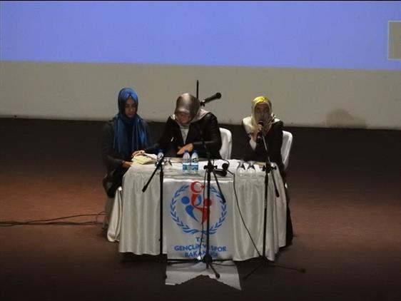 Kyk Zubeyde Hanim Kiz Yurdunda Panel Duzenlendi