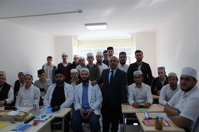 Muftu Halil Gunenc Yatili Erkek Arapca Kur An Kursu Nda Sinav