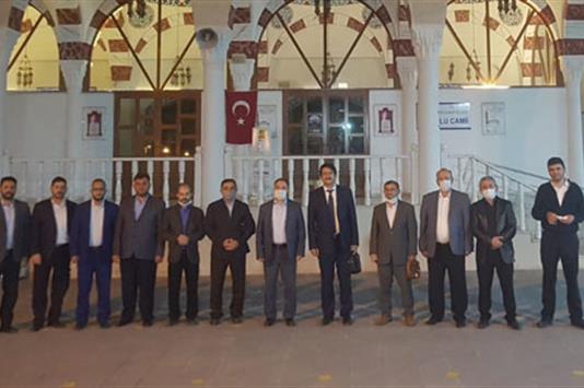 Ismailaga Takvimi 2020 Yili Yaprakli Duvar Takvimi 4 Bolge Illeri Namaz Vakitleri Diyanet Uyumlu Konya Istanbul Ili Yaprakli Takvim Diyanet Isleri Baskanligi Namaz Vakitleri Satis Siparis Mahmut Ustaosmanoglu Elif Kitabevi